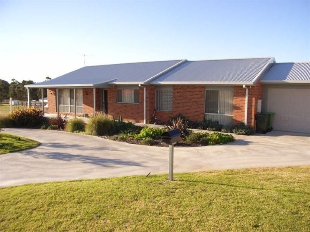 23 Village Fair Drive, NEWLANDS ARM VIC 3875 House Sold kingheath