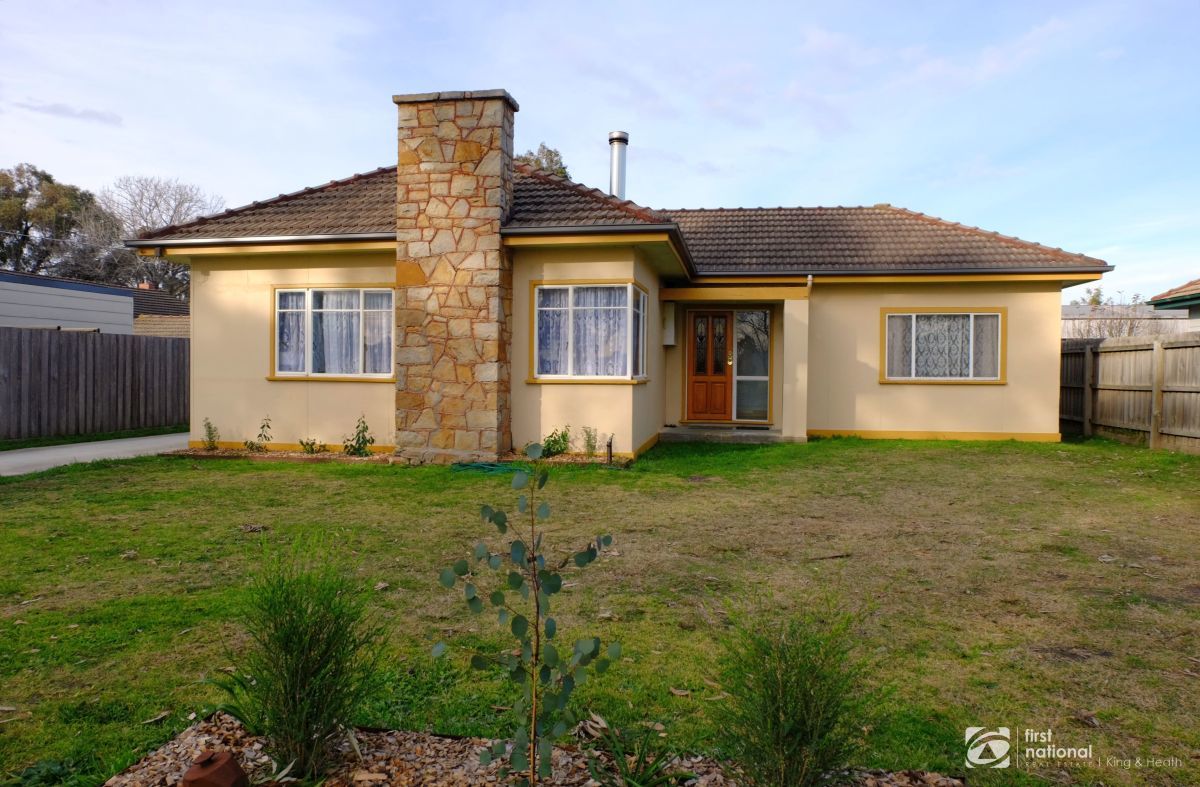 93 Bredt Street, Bairnsdale VIC 3875 House Sold
